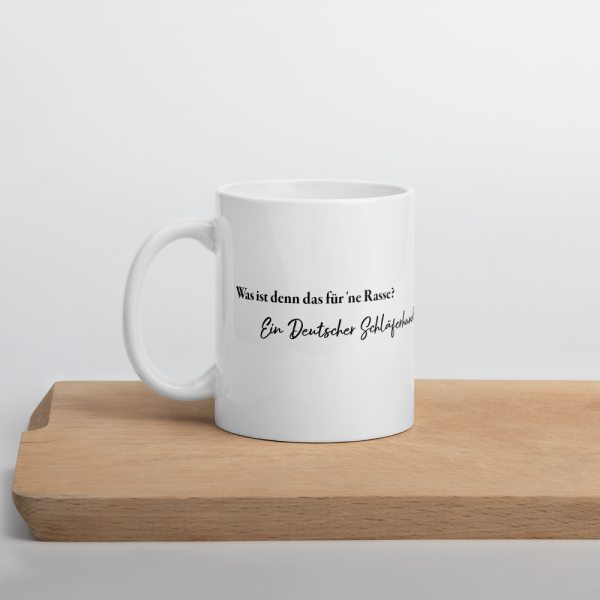weiße glänzende Tasse, Schläferhund – Bild 10