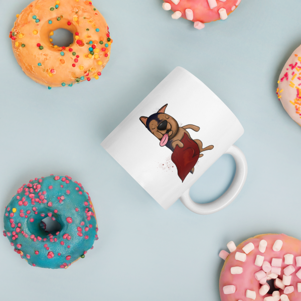 weiße glänzende Tasse, Schläferhund – Bild 11