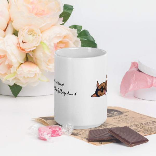 weiße glänzende Tasse, Schläferhund – Bild 47