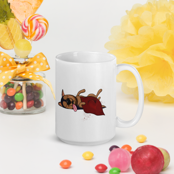 weiße glänzende Tasse, Schläferhund – Bild 64